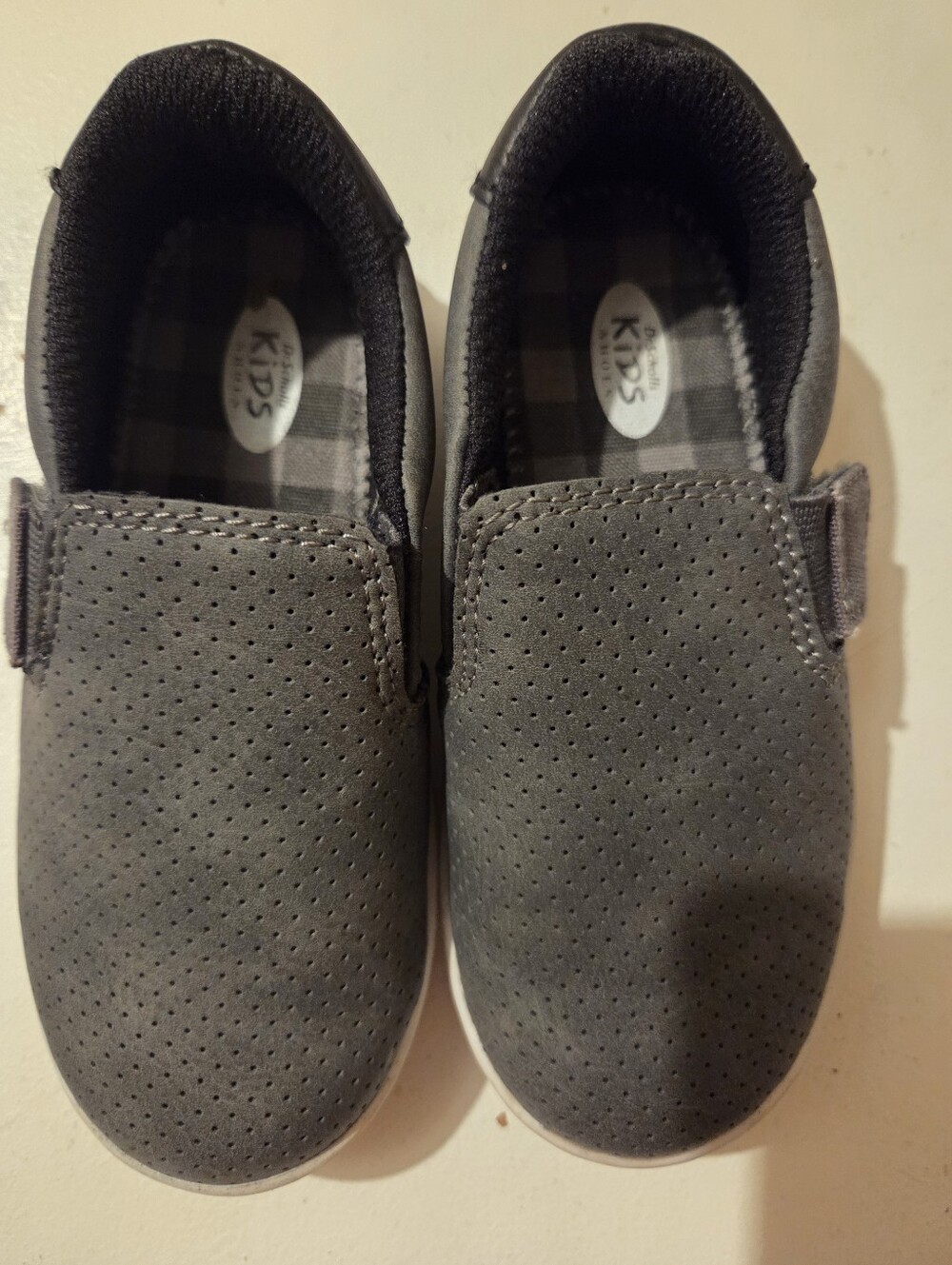 Dr. Scholl's Kids Slip-On Sneakers in Charcoal Gray